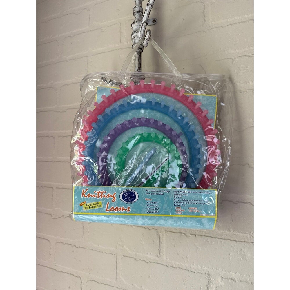 Classic Knit Knitting Looms Set Floral Scroll Craft Kit